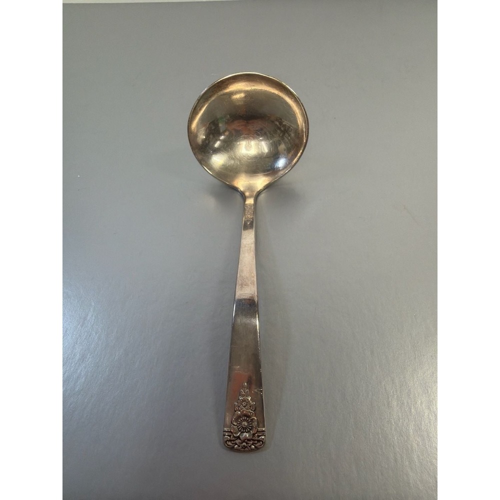 Wm. Rogers Memory Pattern‎ Silverplate Gravy Ladle